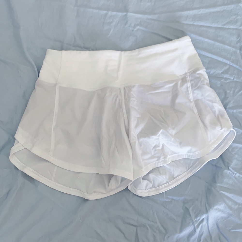 ☆ Lululemon Speed Up Shorts ☆